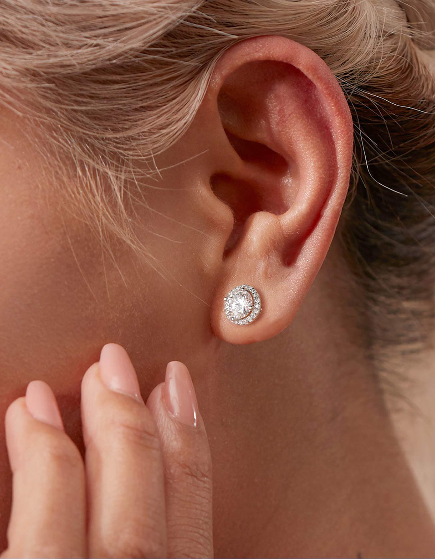 Ludovic Moissanite Stud Earring