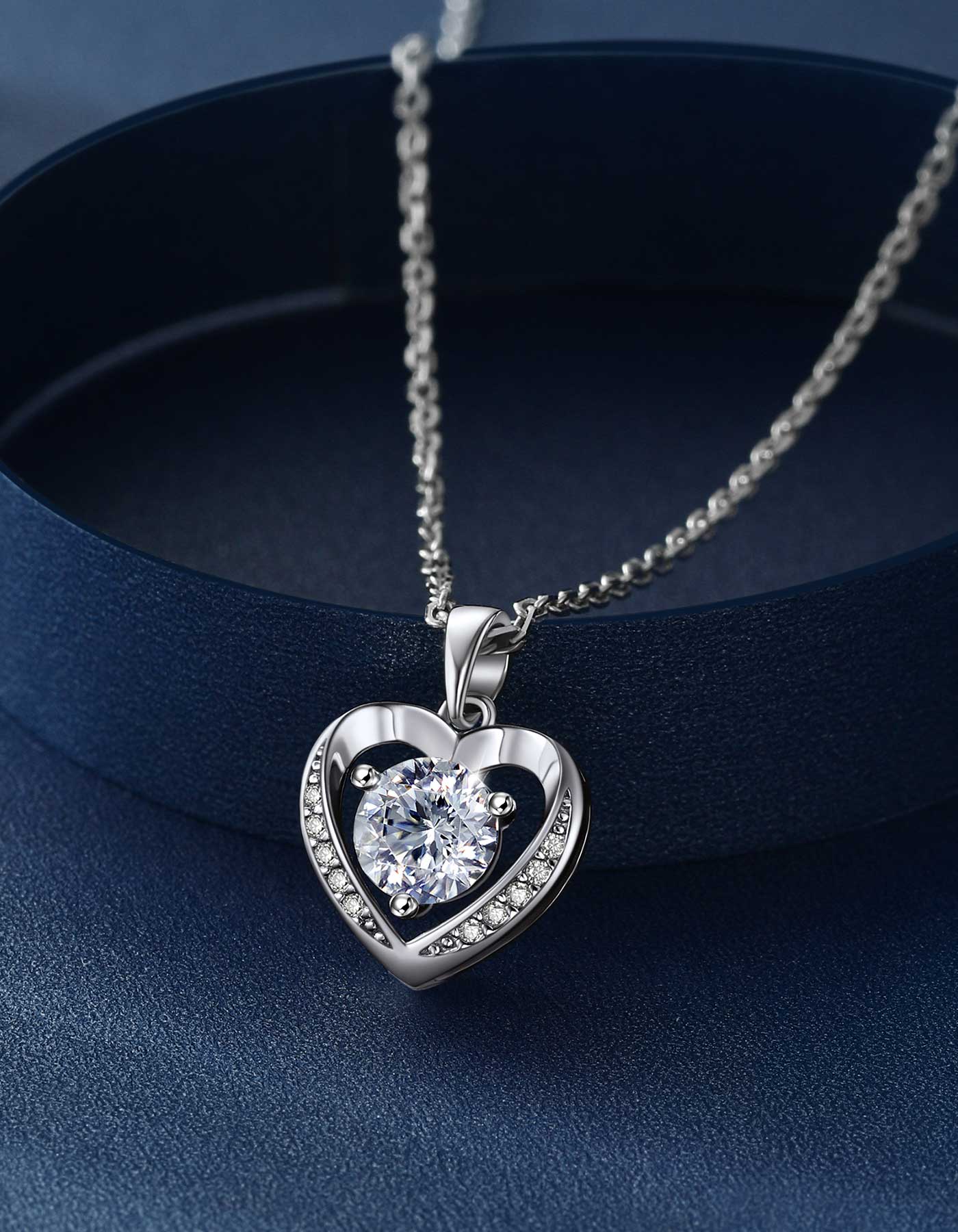 MomentWish Moissanite Heart Necklace